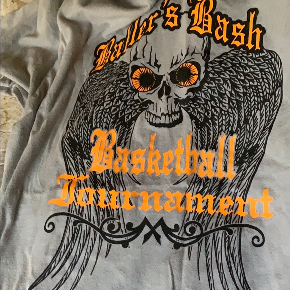 Basketball t-shirt. Was bought on fb no longer me.